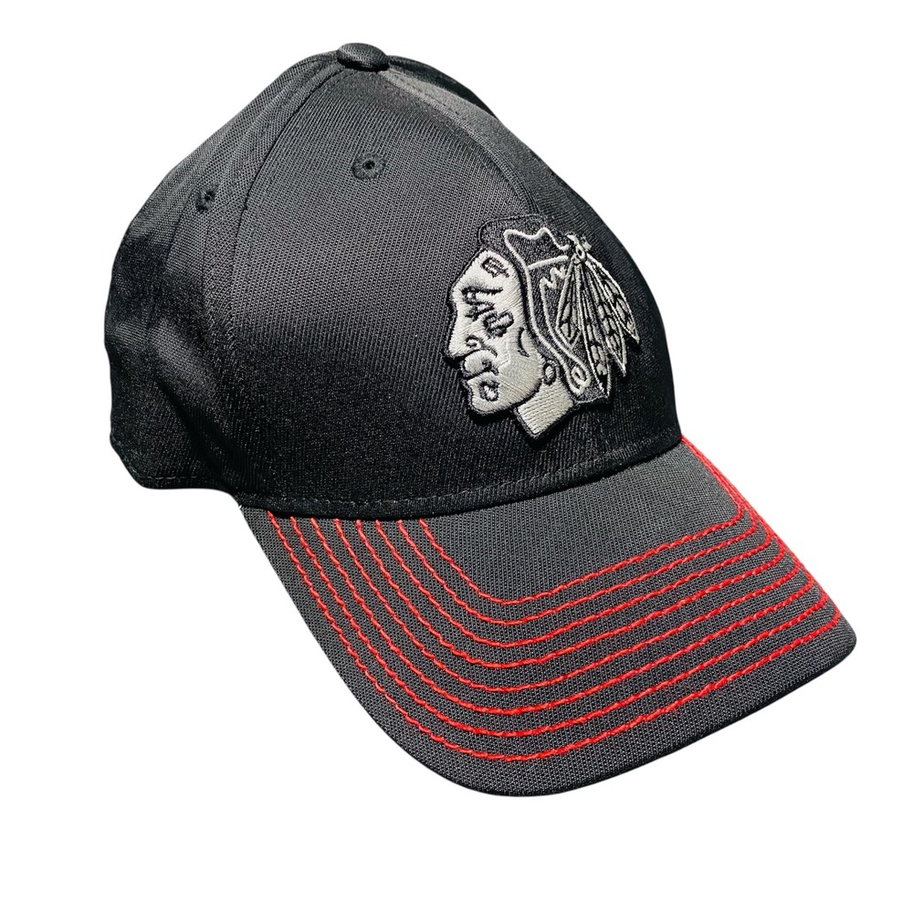 Chicago Blackhawks Reebok Flexfit Baseball Cap L XL‎ NHL Hockey Black Red Hat